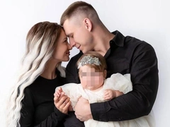 Летели отмечать годовщину свадьбы: супруги с 1,5-годовалой дочкой погибли при крушении Ан-24