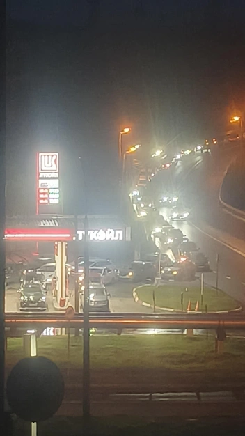 Первое фото сделано в 21:05&nbsp;24 августа | Источник: Евгений Гурьев