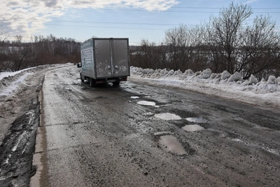 Власти назвали сроки ремонта худшей дороги в области