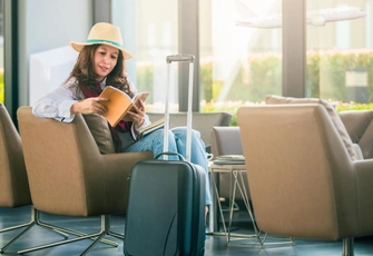 Перформативное чтение: что это такое и почему книги превращаются в знак статусности