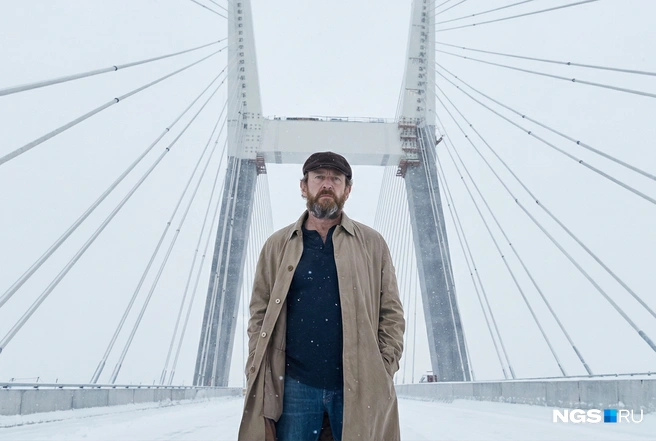 Вместе с Солом Гудманом подвезли в Новосибирск и Родиона Меглина. Его метод, наверное, пригодился бы нашим следователям в раскрытии непростых дел | Источник: Юрий Орлов / Городские медиа