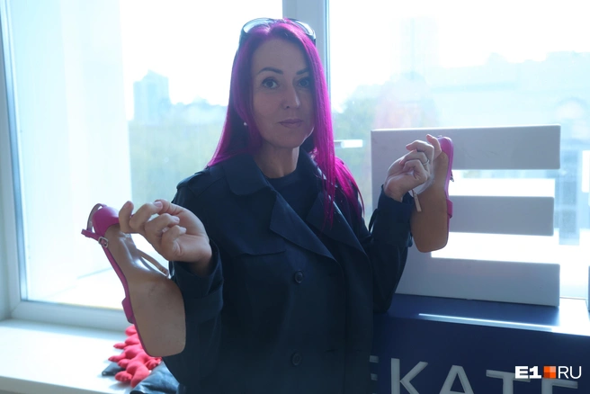 Те самые каблуки для фотографий в походе | Источник: Владислав Лоншаков / E1.RU