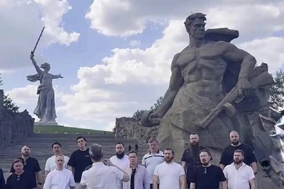 Хор Сретенского монастыря спел «Родину» на Мамаевом кургане