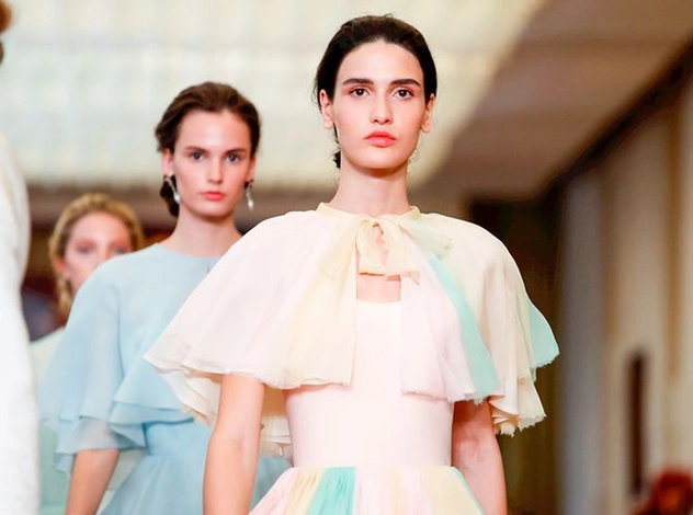 Единороги в СССР: Ulyana Sergeenko Couture FW18