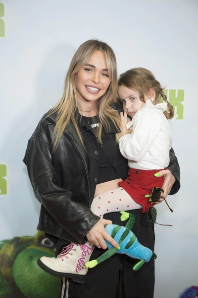 Анна Хилькевич c дочкой | www.starhit.ru