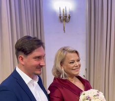 Яна Поплавская вышла замуж