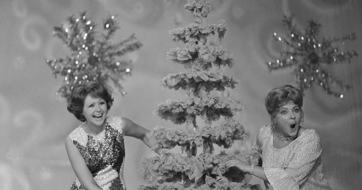 новогодний утренник ссср. детские новогодние утренники ссср. советские детские новогодние костюмы. советские новогодние костюмы. советский нг костюмы.