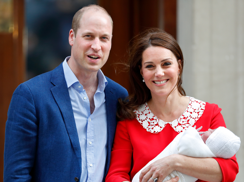 Герцоги Кембриджские выходят из роддома после рождения третьего ребенка, 23 апреля 2018 года | marieclaire.ru