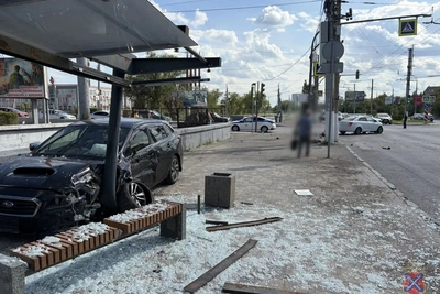 Подробности аварии с тараном остановки в Волгограде