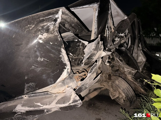 BMW подбила Lada под правое колесо, после чего машина перевернулась на крышу и какое-то время катилась по асфальту  | Источник: предоставлено семьей пострадавшего