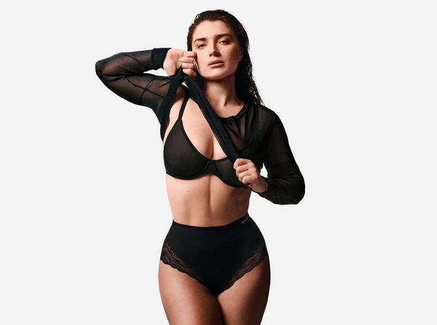 Битва за самую тонкую талию: Calvin Klein бросает вызов Skims?