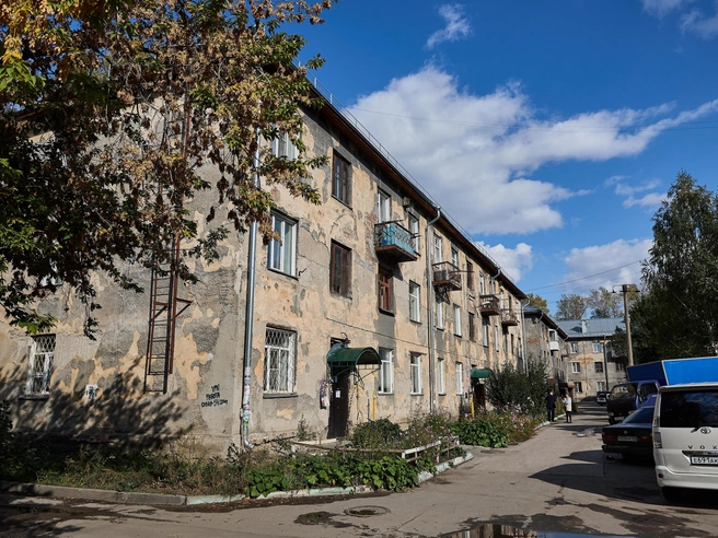 Дом на Мира, 46 в ужасном состоянии, но аварийным здание не признано | Источник: Александр Ощепков / NGS.RU