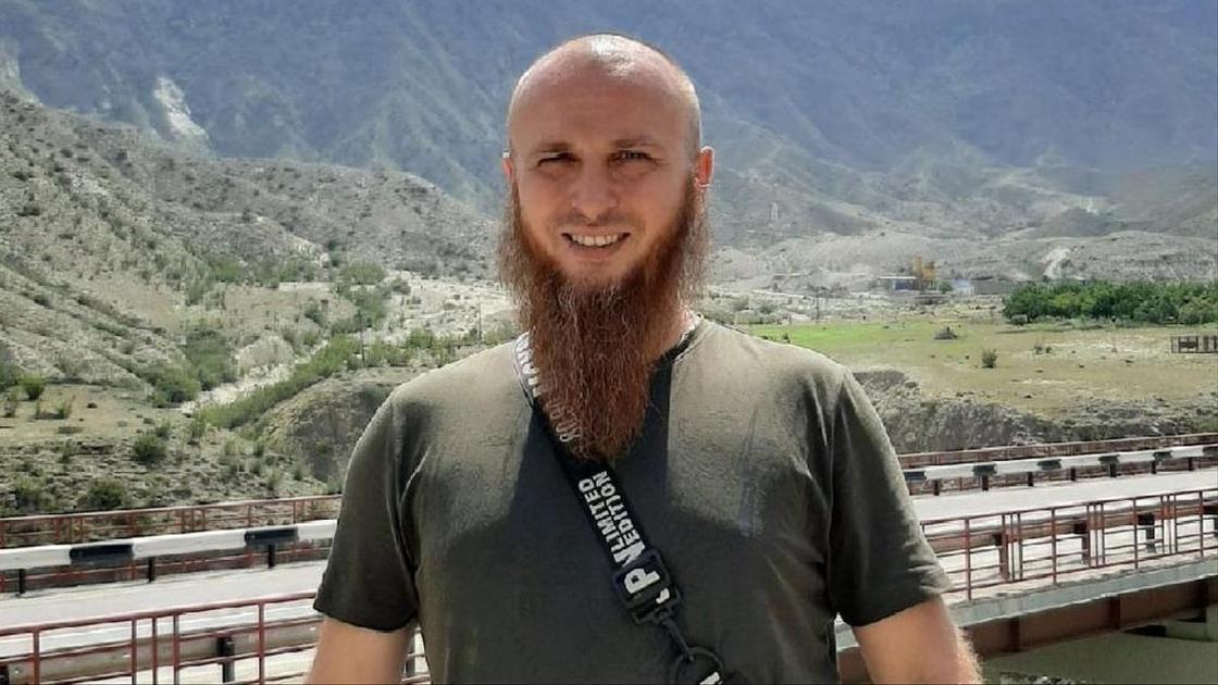 Антиутопия многоженца Сухова: что скрывается за красивыми словами о любви и счастливой семье