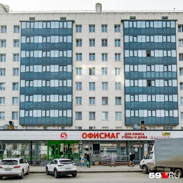Дом полностью облицевали со стороны улицы | Источник: Тимофей Калмаков / 59.RU