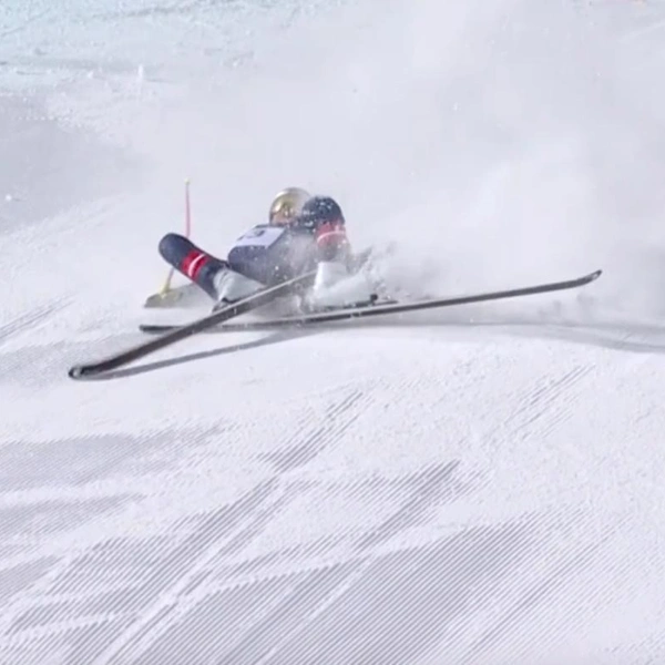 Падение Линдси Вонн на Олимпиаде-2026 | Источник: скриншот из трансляции