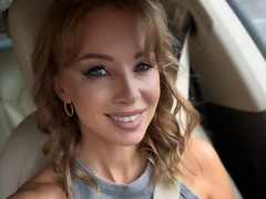 Сколько Полина Диброва зарабатывает на своем клубе рублевских жен?