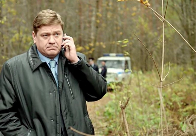 Актер знаком зрителям по ролям в кино и сериалах | Источник: kino-teatr.ru