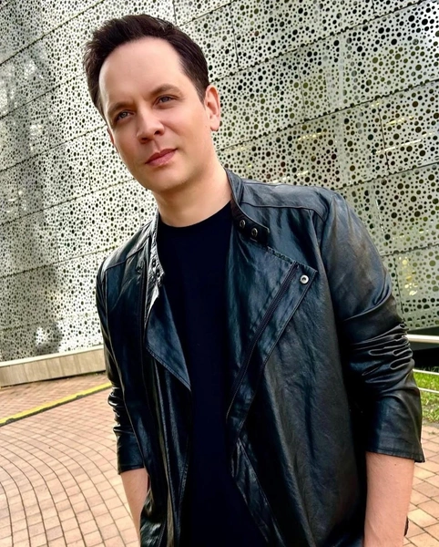 Александр до сих пор не может отойти от смерти друга