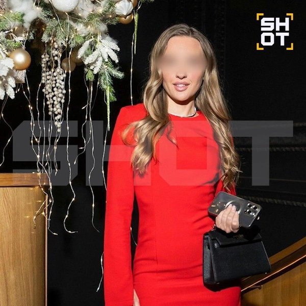 Мария является сотрудницей «Росхима» | www.starhit.ru