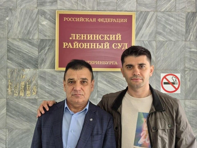Руслан Султангулов и Дмитрий Хохлов в суде | Источник: читатель Е1.RU