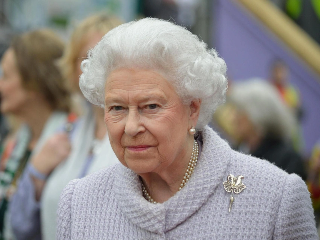 Елизавета II, 2013 | marieclaire.ru