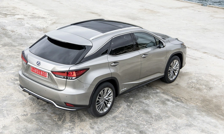 Lexus RX6: дело привычки