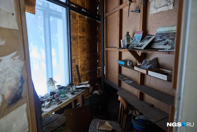 Виктор Гребенников творил в небольшом кабинете&nbsp;— его сохранили нетронутым | Источник: Александр Ощепков / NGS.RU