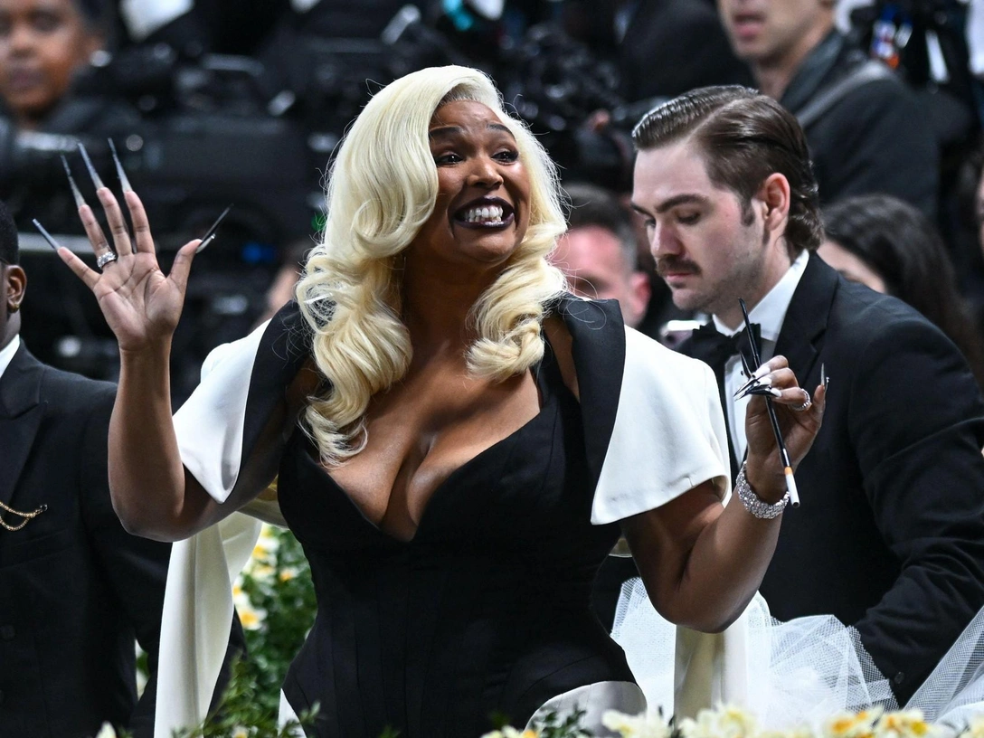 Оземпиковые зубы стирают улыбки с лиц худеющих на препаратах | marieclaire.ru