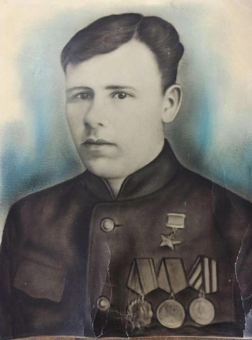 Более ранних снимков героя не сохранилось, на этом фото Григорий Шевчук уже с нагрудными наградами | Источник: Голышмановский краеведческий музей имени Б. О. Сухова