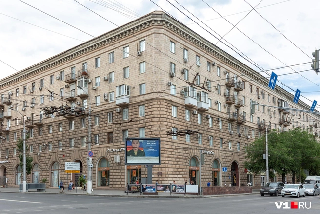 Вполне возможно, что магазин станет одним из 150 в России, подлежащих закрытию | Источник: Константин Завриков / V1.RU