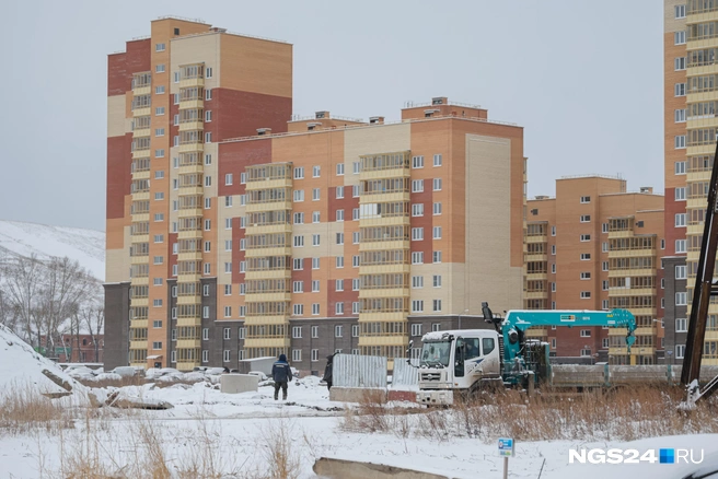 Жители Мичуринского уже долго ждут дорогу | Источник: Мария Ленц / NGS24.RU