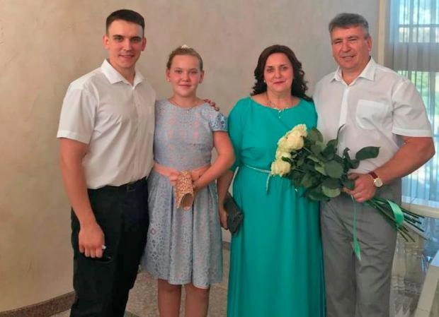 Мошуров-младший&nbsp;— слева, Мошуров-старший&nbsp;— справа | Источник: ВГМУ / vrngmu.ru