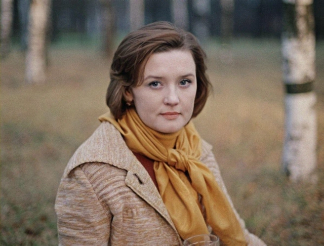 Вера Алентова сыграла Екатерину Тихомирову в фильме «Москва слезам не верит» (12+) | Источник: фильм «Москва слезам не верит»