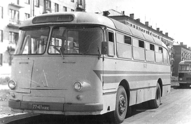 ЛАЗ-695Е, город Новокузнецк улица Транспортная, 1965 год | Источник: fotobus.msk.ru