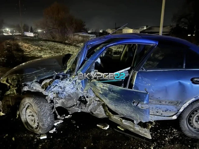 Подробности аварии с выездом на встречную полосу | Источник: «Вкурсе22»