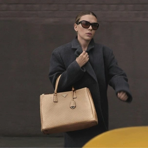 Скарлетт Йоханссон в сюрреалистичной кампании Prada, снятой Йоргосом Лантимосом