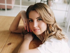 Екатерина Диденко ждет третьего ребенка, но отказывается в это верить