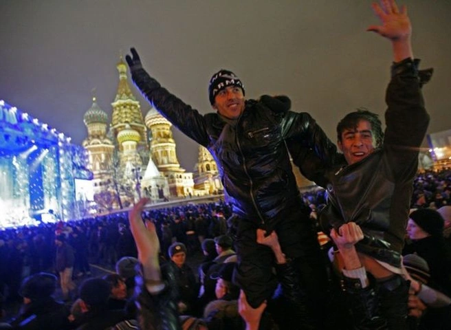 В новогоднюю ночь центр Москвы «зачистили» от мигрантов | ya62.ru