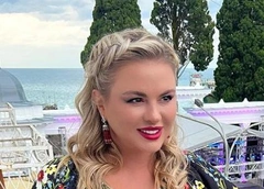 Анна Семенович о настоящем возрасте и давлении общества из-за отсутствия мужа и детей