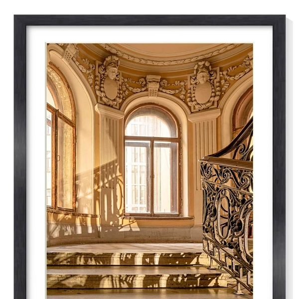 Знаменитая серия про лестницы и парадные Санкт-Петербурга | Источник: Евгений Доманов