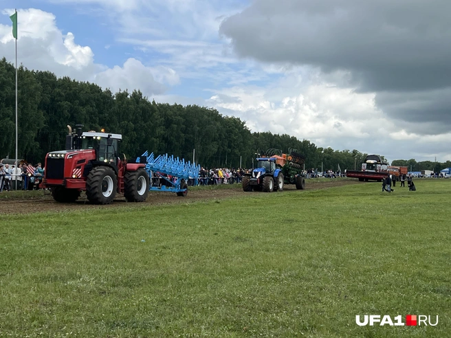 Новая техника у аграриев | Источник: Андрей Бирюков / UFA1.RU