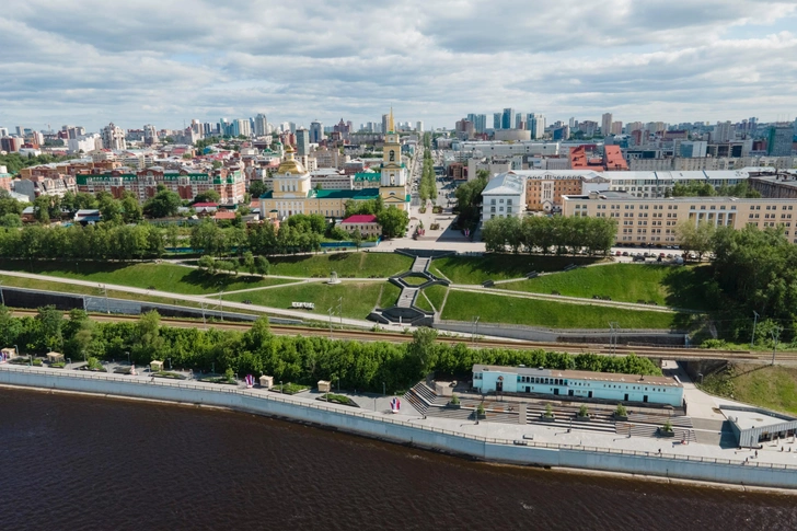 Вид на набережную Камы в Перми | Источник: Shutterstock/Fotodom.ru