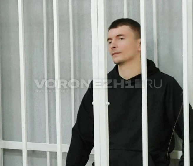 Антон Гусев в суде отказался давать показания, а «извинения» перед матерью погибшей девушки зачитал по бумажке | Источник: Татьяна Тельпис / Voronezh1.ru