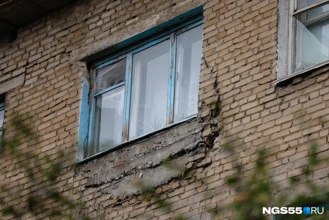 Дом недостаточно разрушен для признания аварийным | Источник: Евгений Софийчук / NGS55.RU