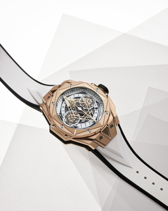 Для тех, кто не может решиться на настоящую татуировку, есть часы Hublot, созданные совместно с тату-мастером Максимом Плесчиа-Буши