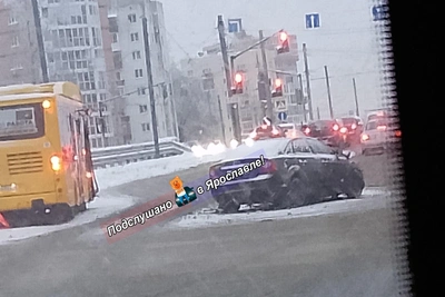 Bus Collides with Car in Yaroslavl, Driver Hospitalized