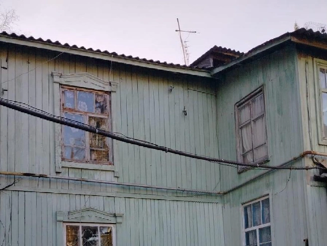 Строение постепенно разрушается | Источник: читательница E1.RU