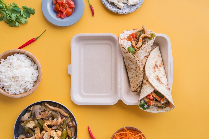 Что давать ребенку в школу: необычный опыт родителей из разных стран мира, что давать ребенку на перекус в школу, что можно давать детям в школу, что дать ребенку в школу на обед | Источник: Dalaifood/Shutterstock/Fotodom.ru