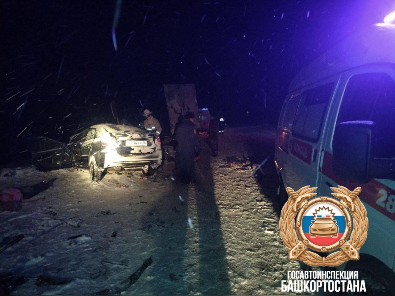 В Башкирии в страшной аварии погибли 4 человека