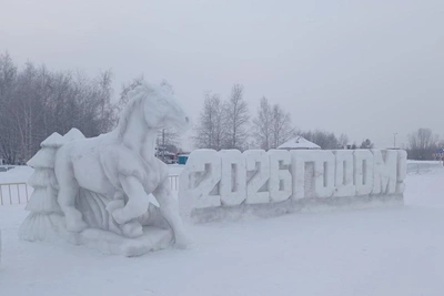 Креативное новогоднее оформление городов Югры